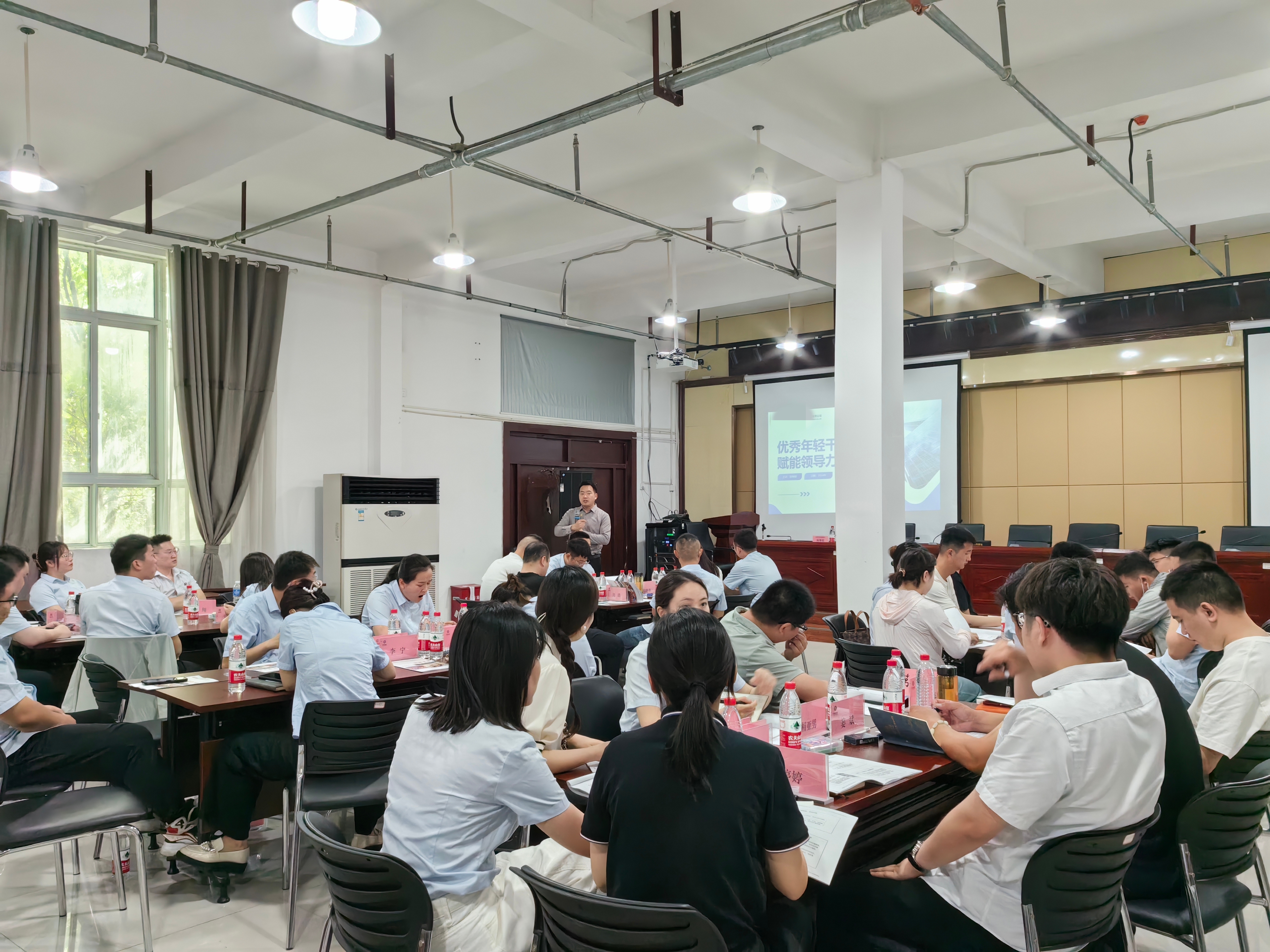 欧美激情性做爰免费视频